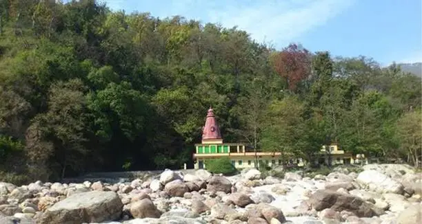 Vashishta Cave near Rishikesh