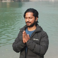 Yogi Kannan Ji — Meditation · Ayurveda · Marma Therapy